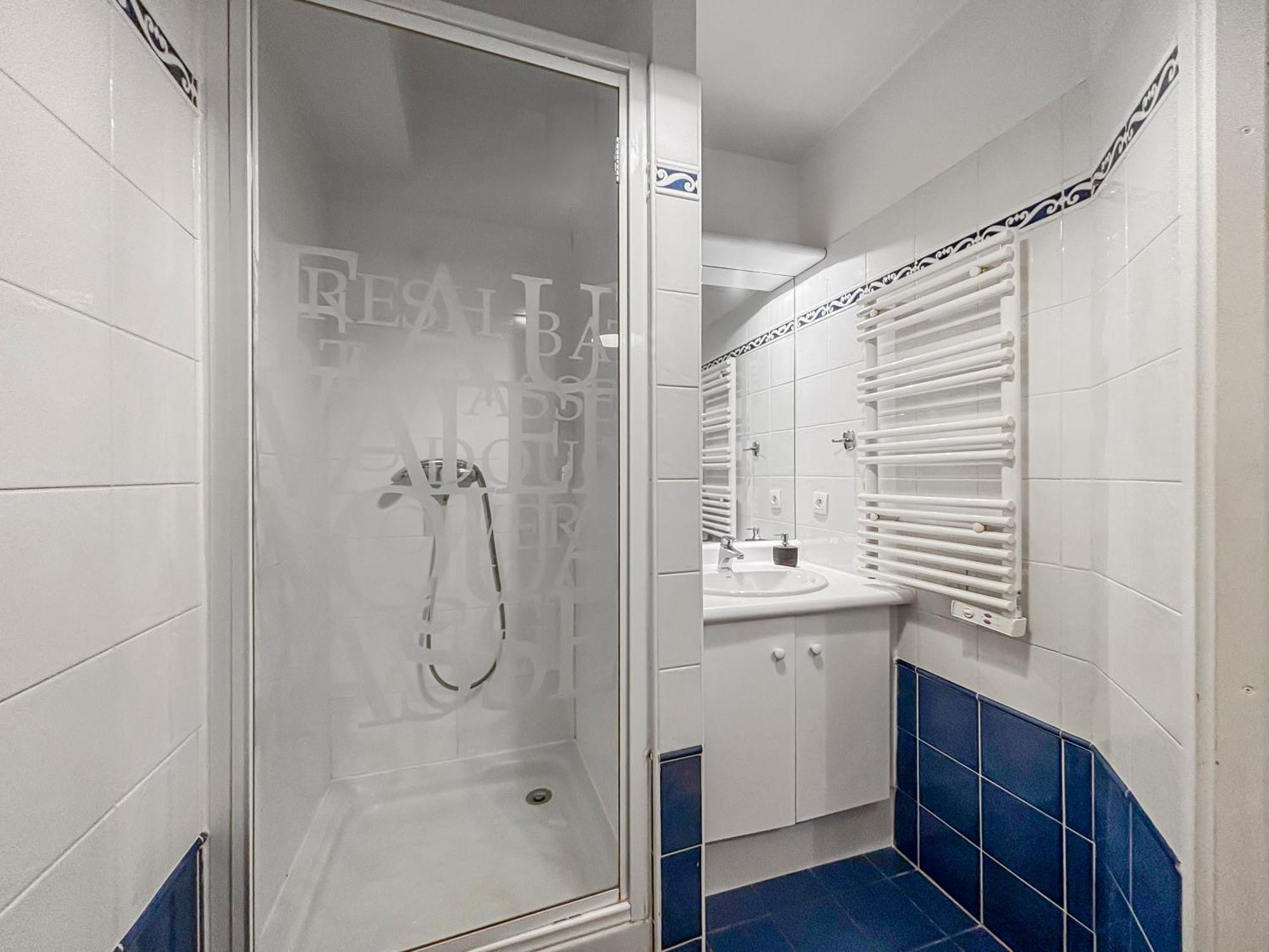 Studio Cosy Avec Smart Tv & Wi-Fi Le Plessis-Robinson Luaran gambar